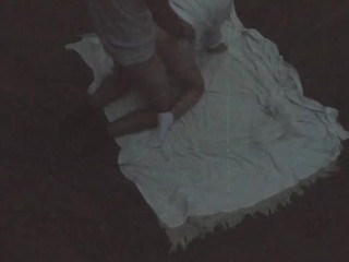 Пригласил жопастую подруг прогуляться и отжарил на полянке у леса